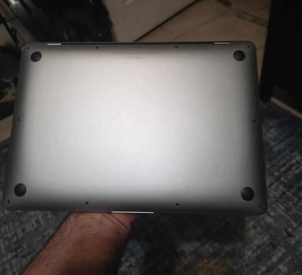 Apple MacBookAir 13 Inch - Sleek Gray Finish